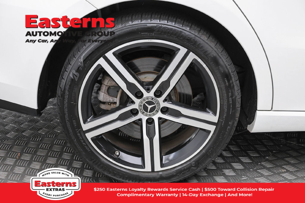 Used 2023 Mercedes-Benz CLA 250 4MATIC w/ Premium Package image 31