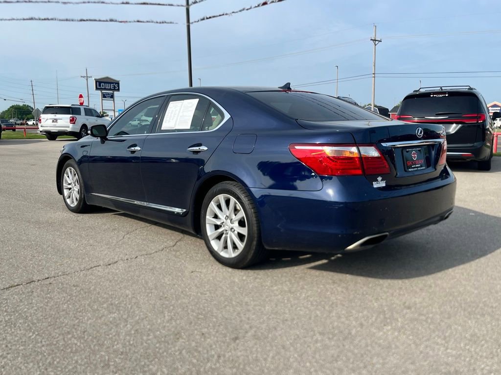 Used 2012 Lexus LS 460 AWD w/ Comfort Pkg image 2