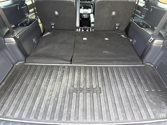 Used 2025 Toyota Grand Highlander AWD Hybrid image 12