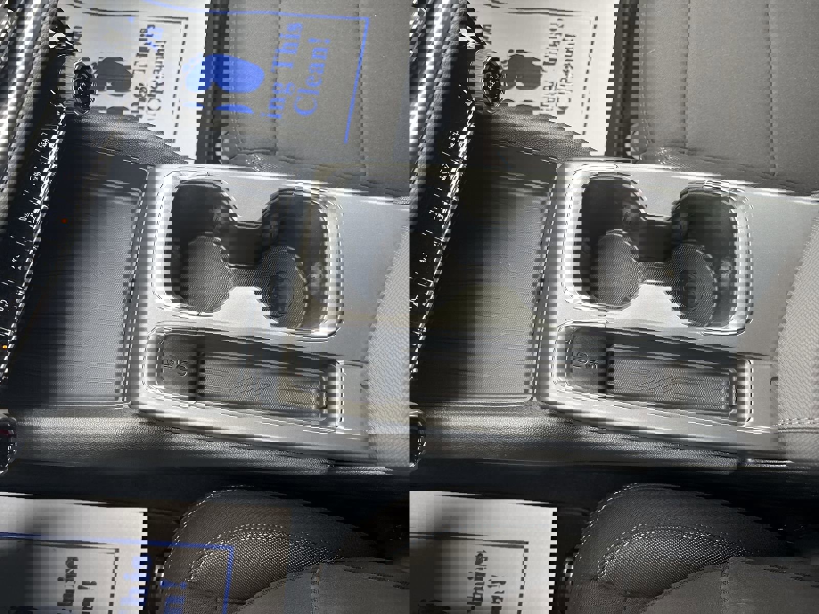 New 2026 Chevrolet Equinox EV LT image 23