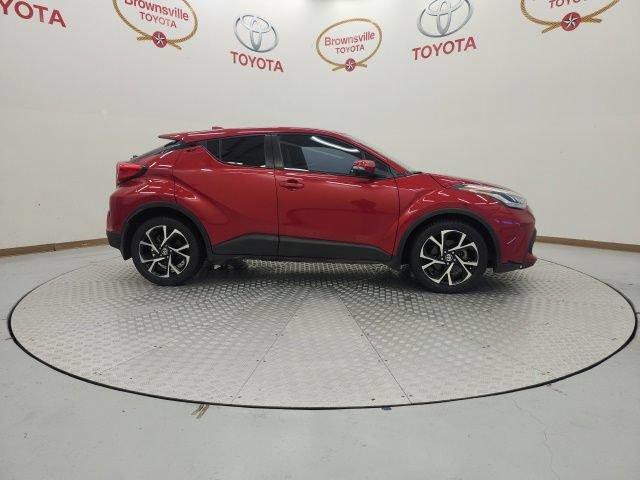 Certified 2022 Toyota C-HR XLE FWD image 3