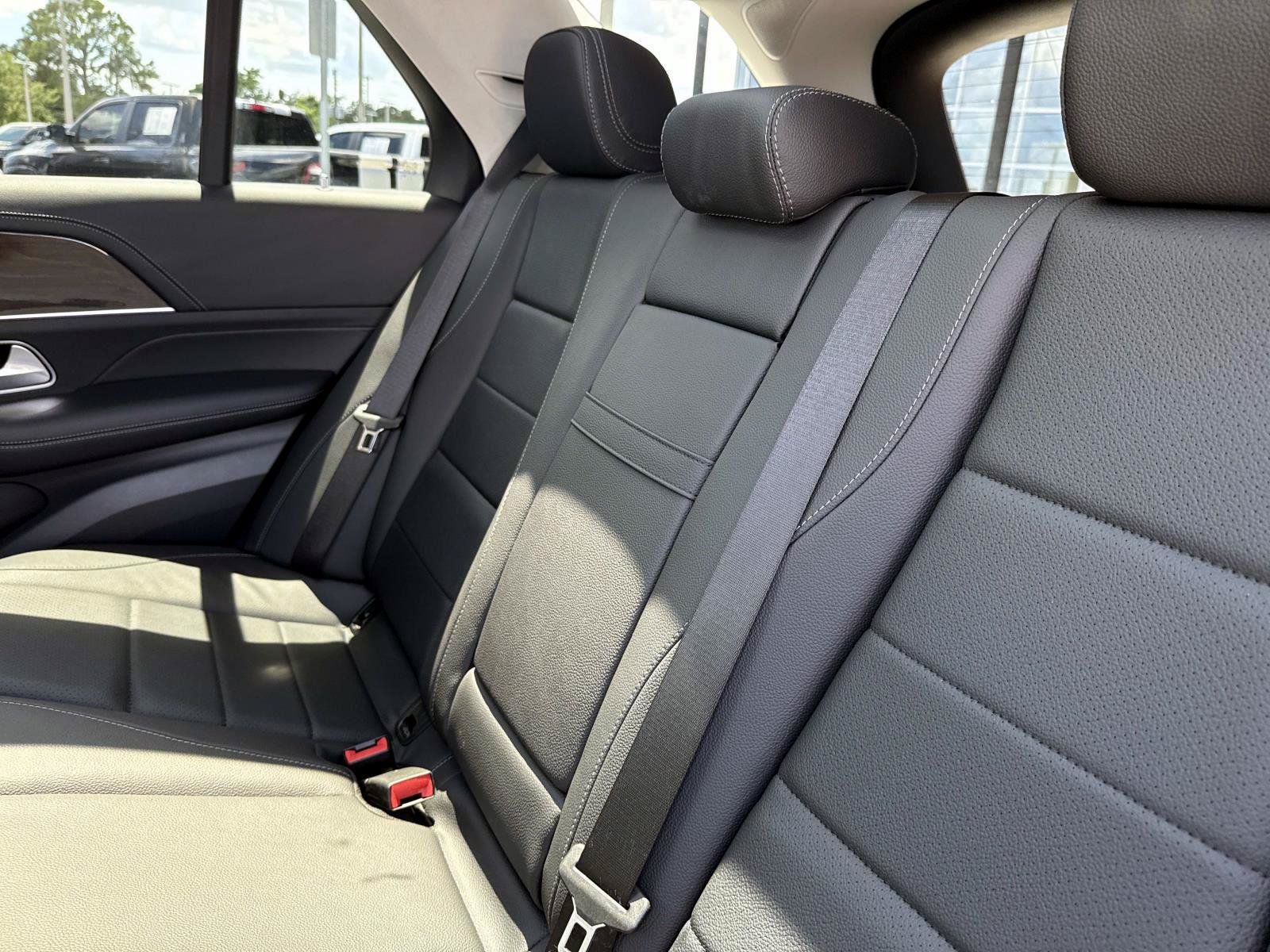 Certified 2025 Mercedes-Benz GLE 350 4MATIC image 13
