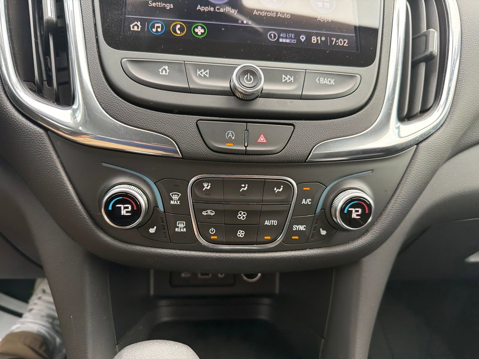 Used 2024 Chevrolet Equinox LT FWD image 15