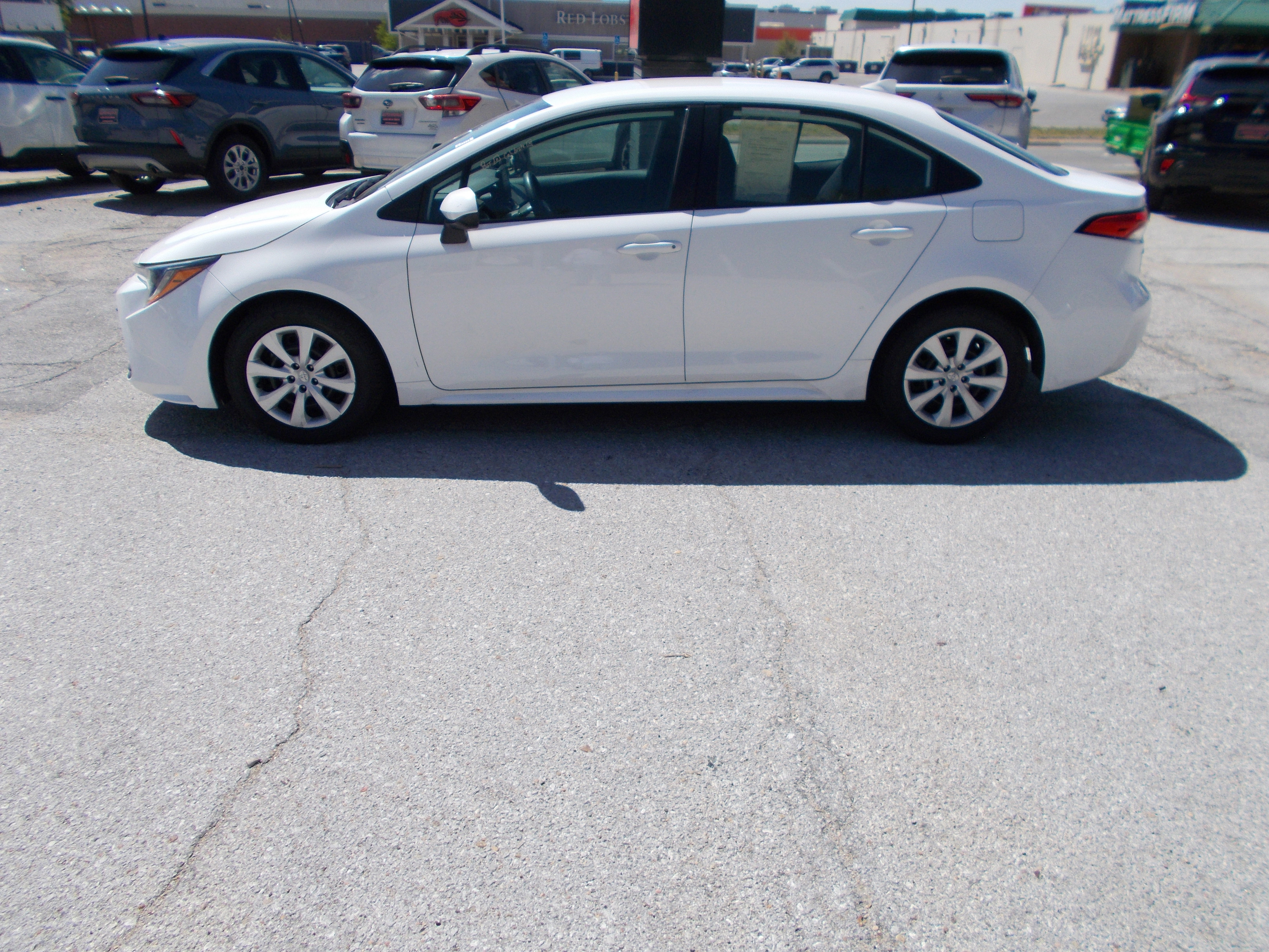 Used 2024 Toyota Corolla LE FWD image 8