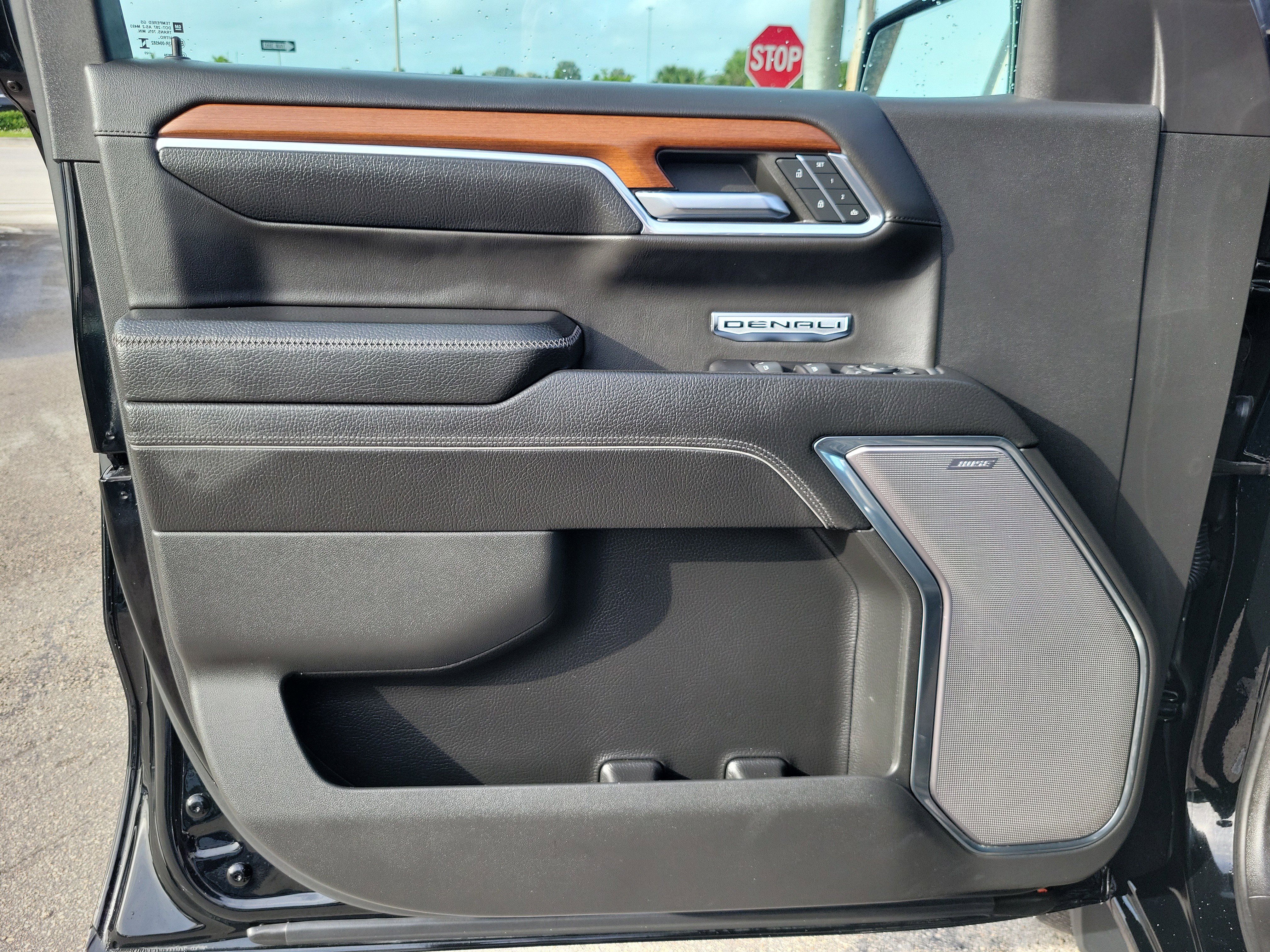 Used 2023 GMC Sierra 1500 Denali w/ Denali Reserve Package image 23