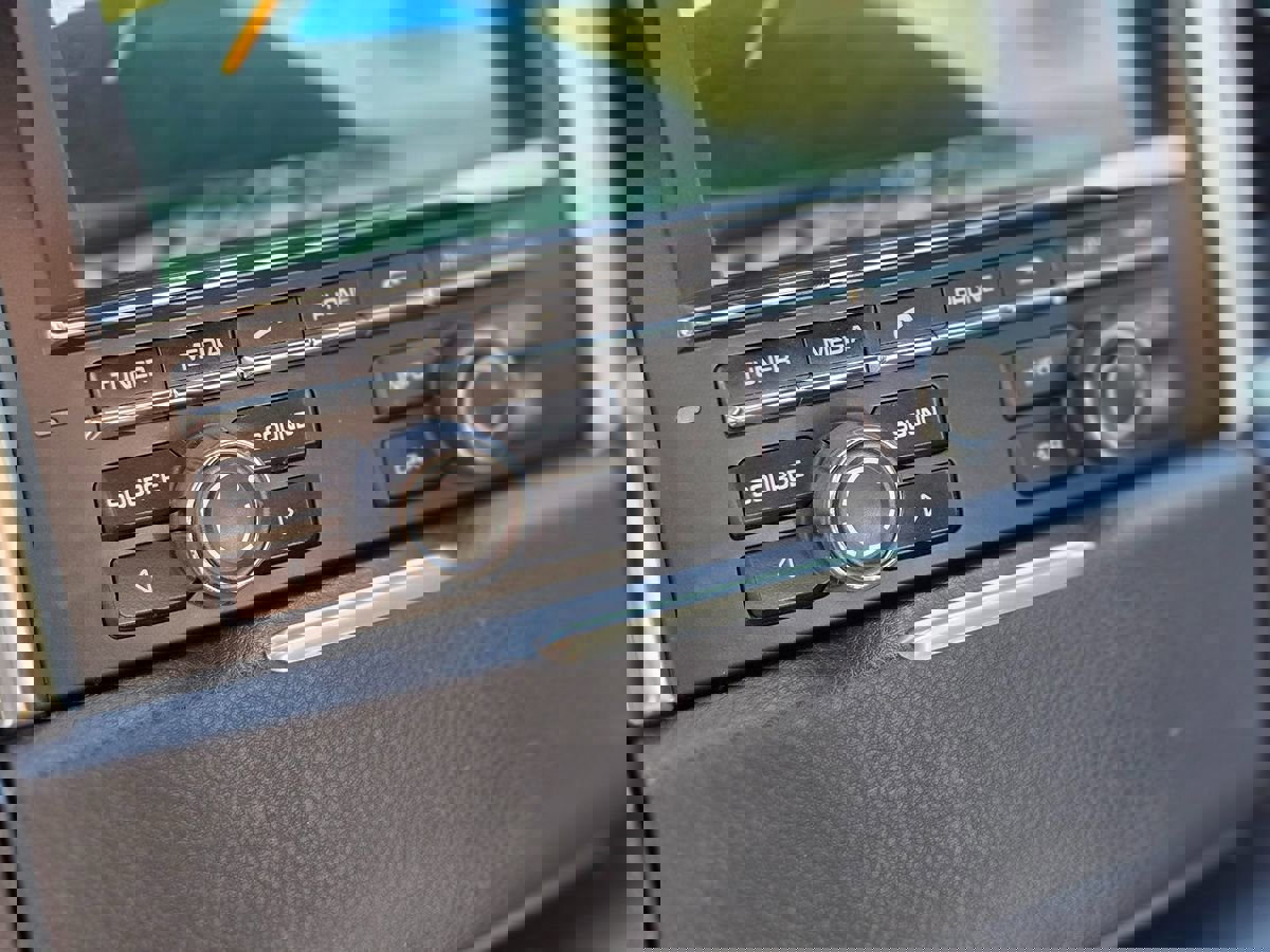 Used 2016 Porsche Macan S image 32