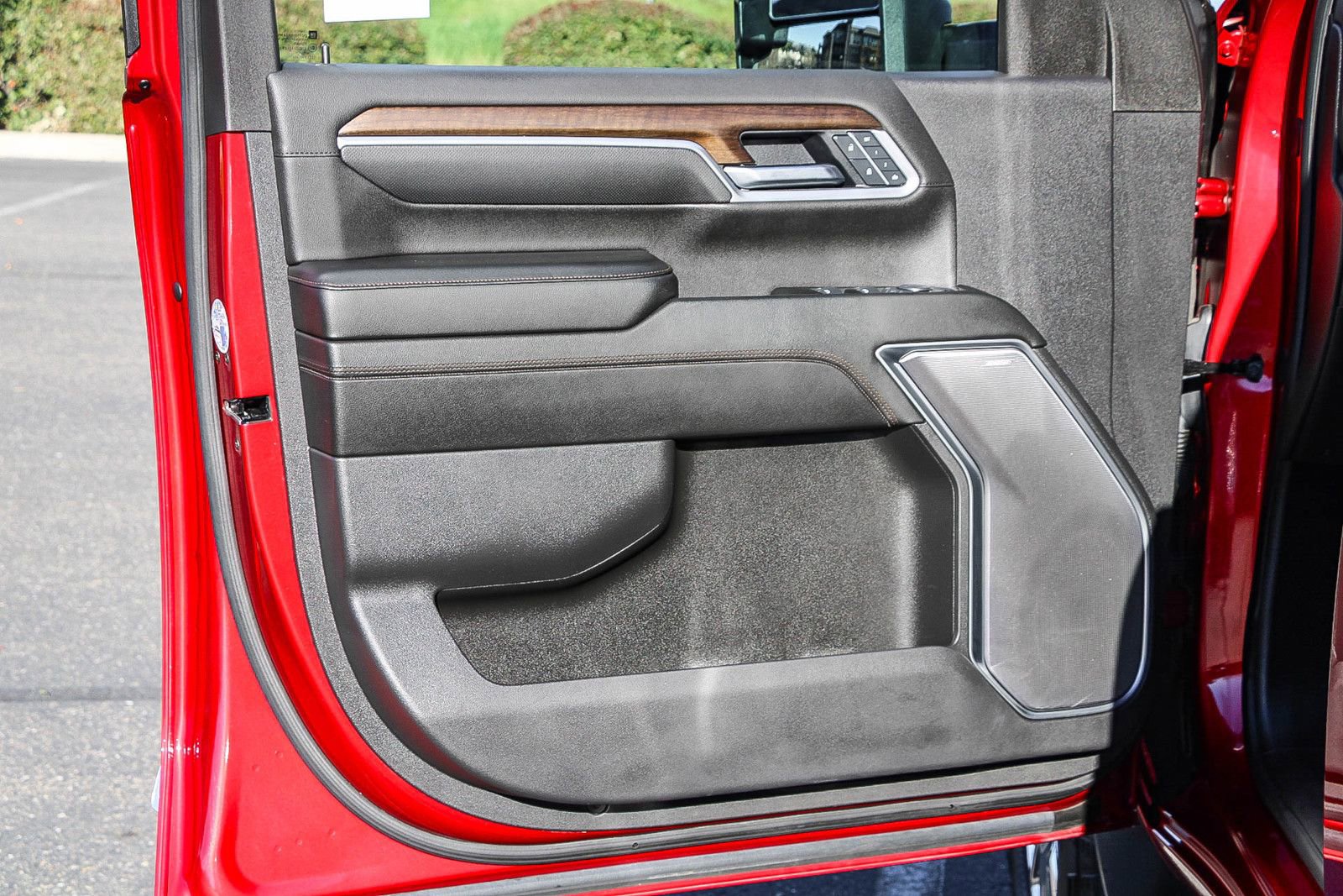 Used 2025 Chevrolet Silverado 3500 High Country w/ Technology Package image 17