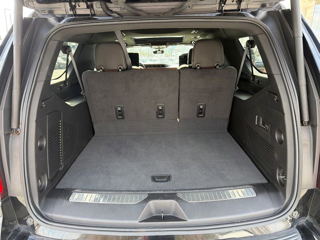 Used 2023 GMC Yukon XL Denali Ultimate image 18