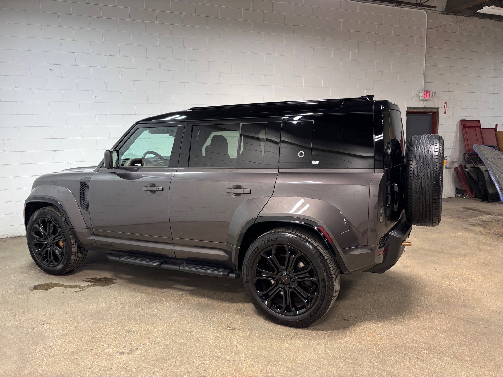 Used 2026 Land Rover Defender 110 X-Dynamic SE AWD/4WD image 10