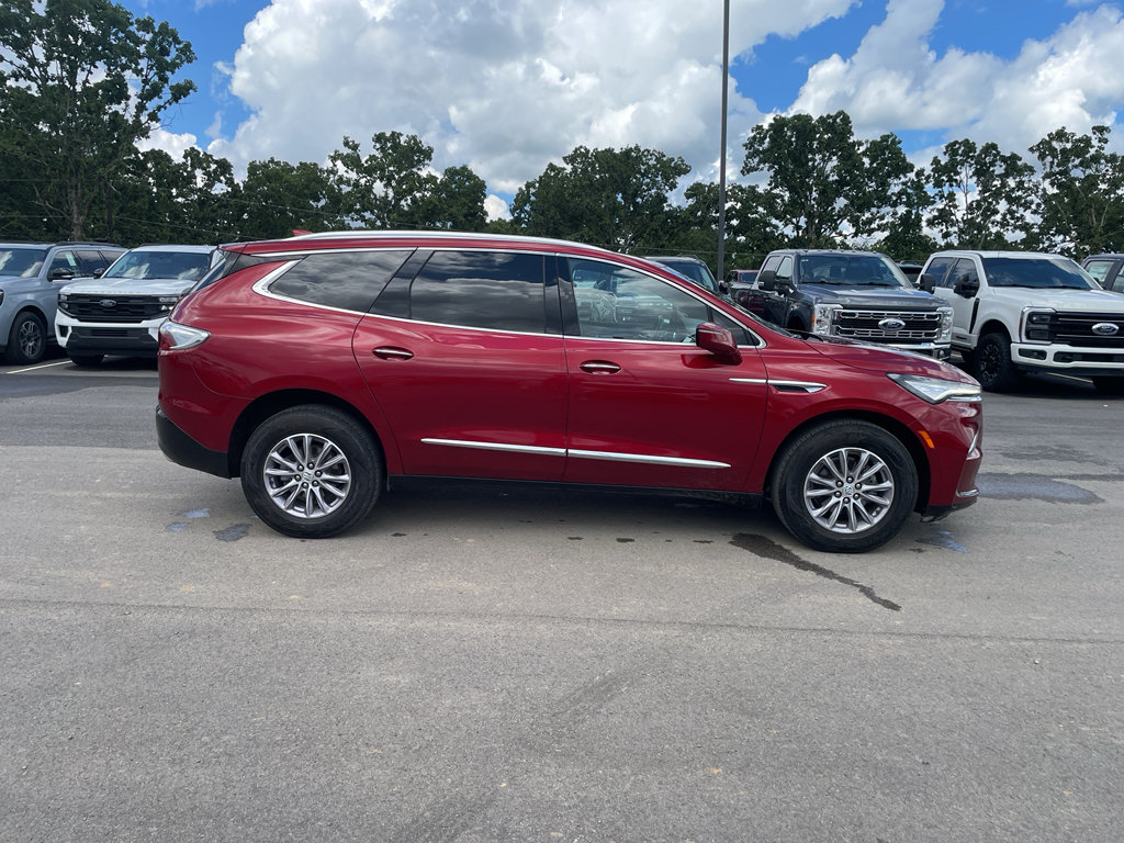 Used 2024 Buick Enclave Premium AWD/4WD image 5