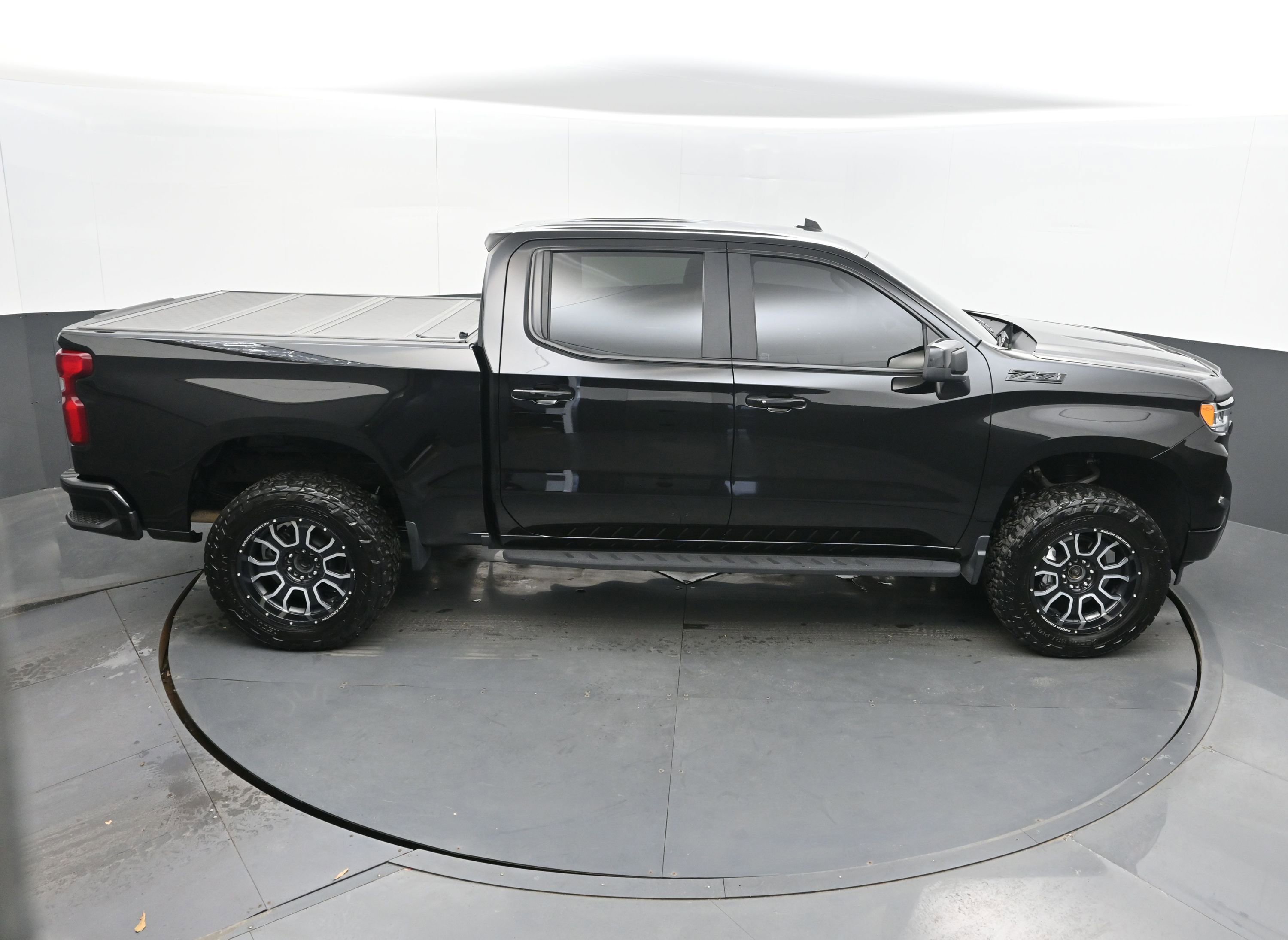 Used 2023 Chevrolet Silverado 1500 RST w/ Z71 Off-Road Package image 29