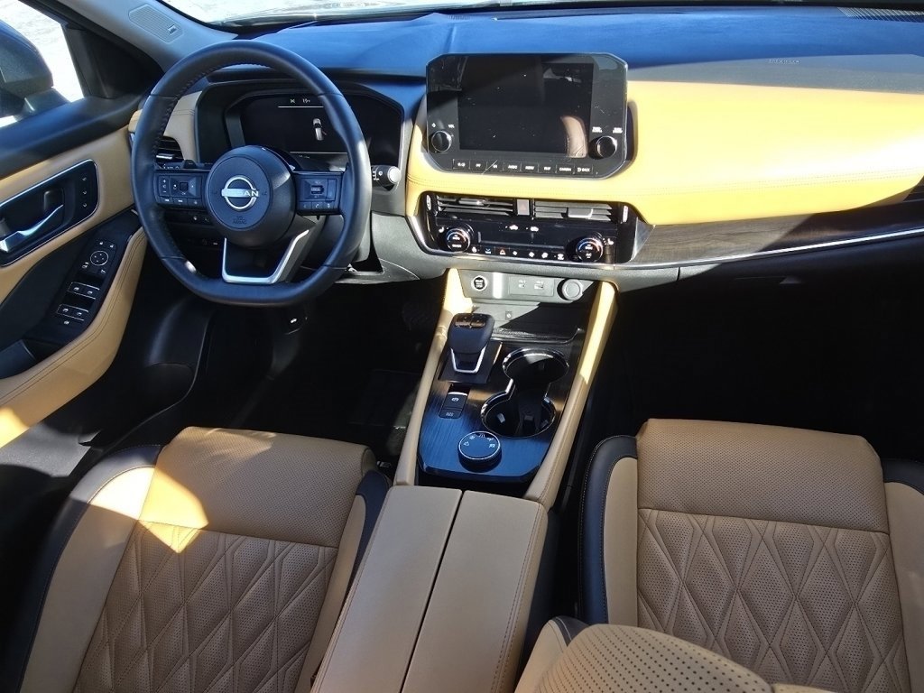 Certified 2023 Nissan Rogue Platinum w/ Platinum Premium Package image 20