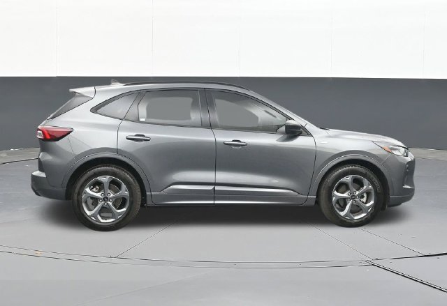 Used 2024 Ford Escape ST-Line w/ Tech Pack #1 FWD image 16