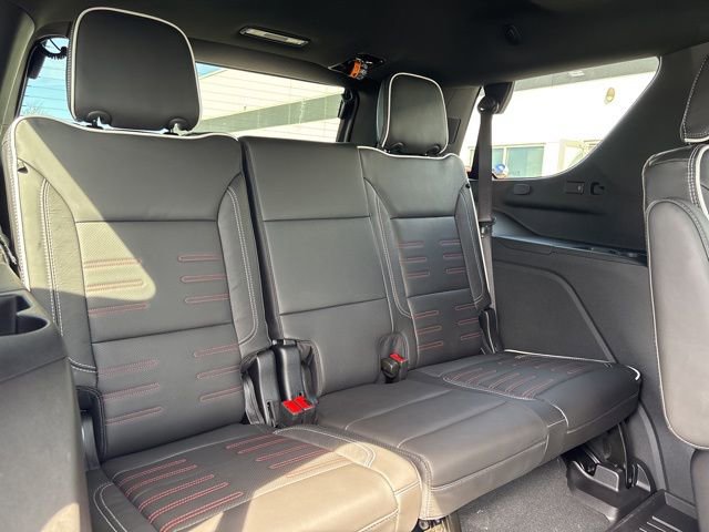 New 2026 GMC Yukon AT4 Ultimate w/ LPO, Illumination Package image 16