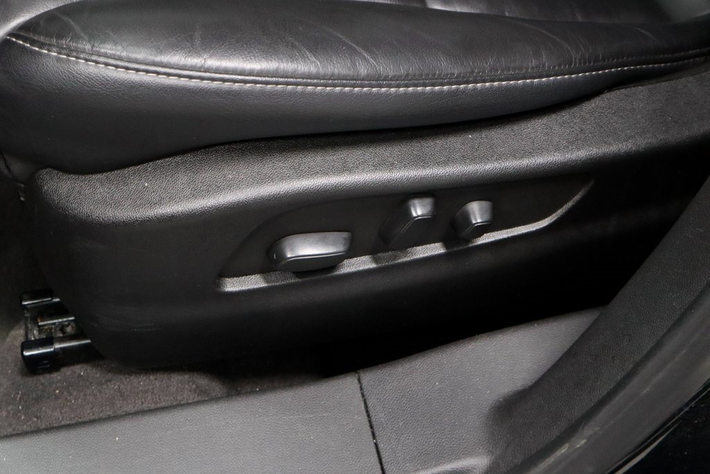 Used 2023 Cadillac XT4 Premium Luxury image 23