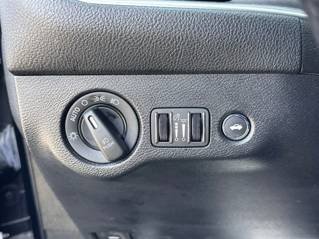 Used 2022 Dodge Challenger GT image 26