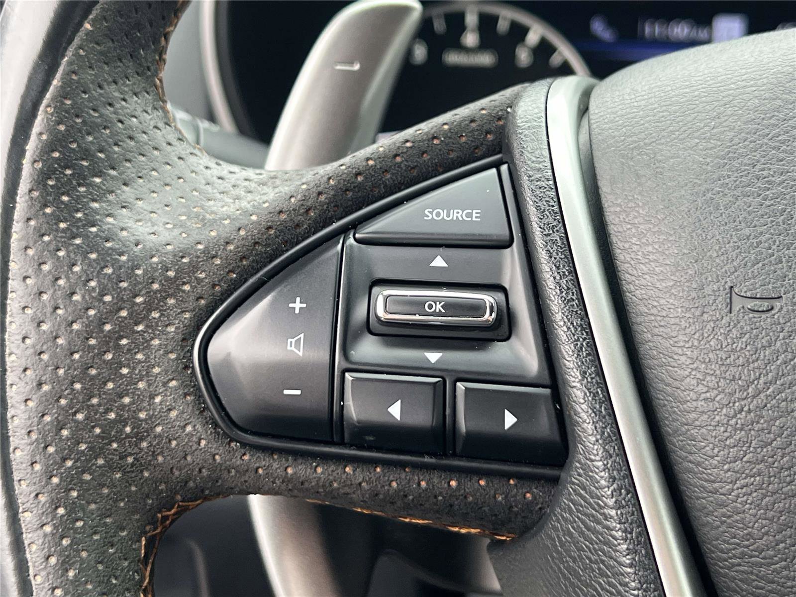 Used 2023 Nissan Maxima SR w/ Sport Mat Group image 29