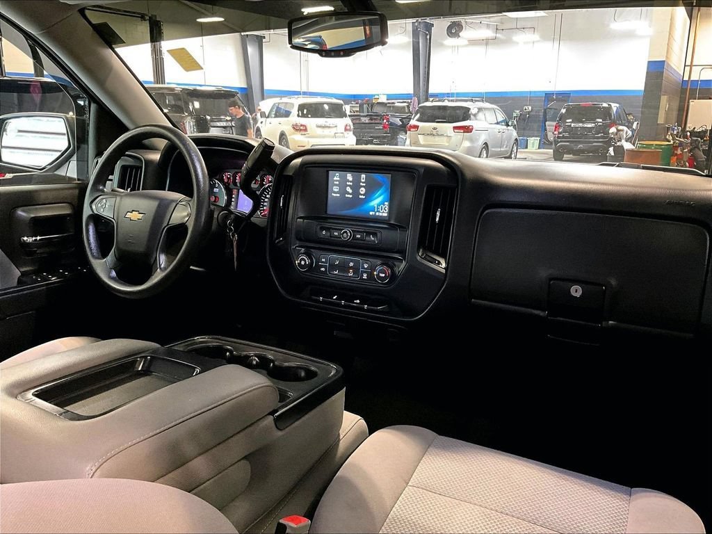 Used 2017 Chevrolet Silverado 1500 Custom w/ Custom Convenience Package AWD/4WD image 14