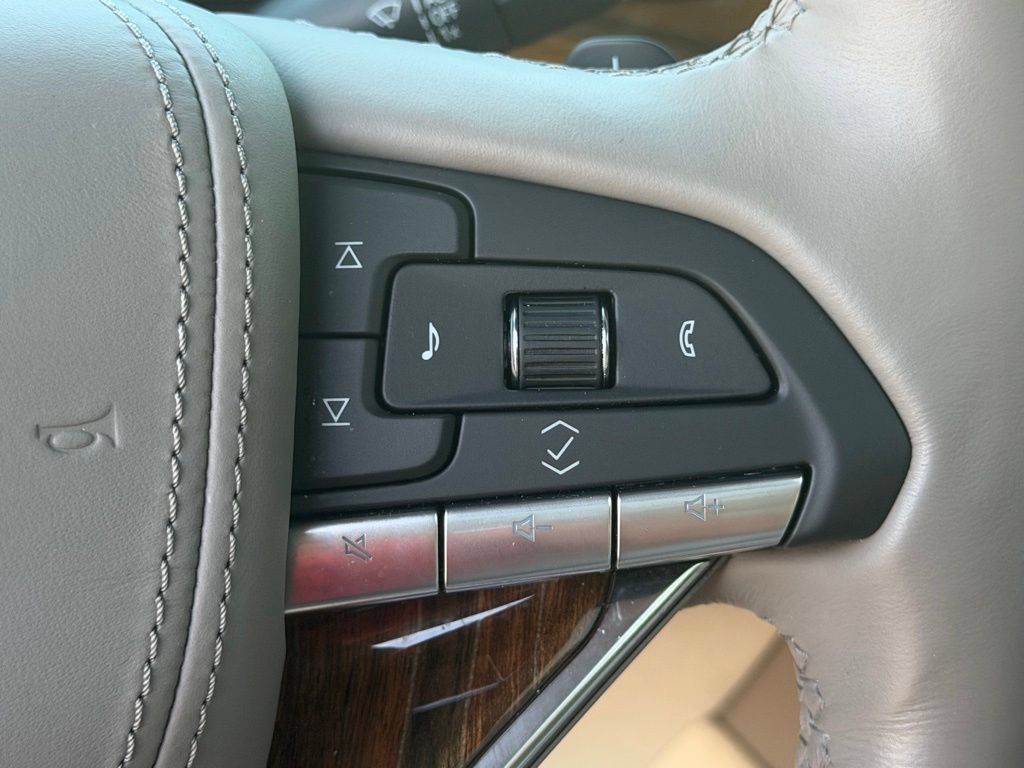 Used 2024 Cadillac Escalade Sport Platinum w/ LPO, Floor Liner Package AWD/4WD image 21