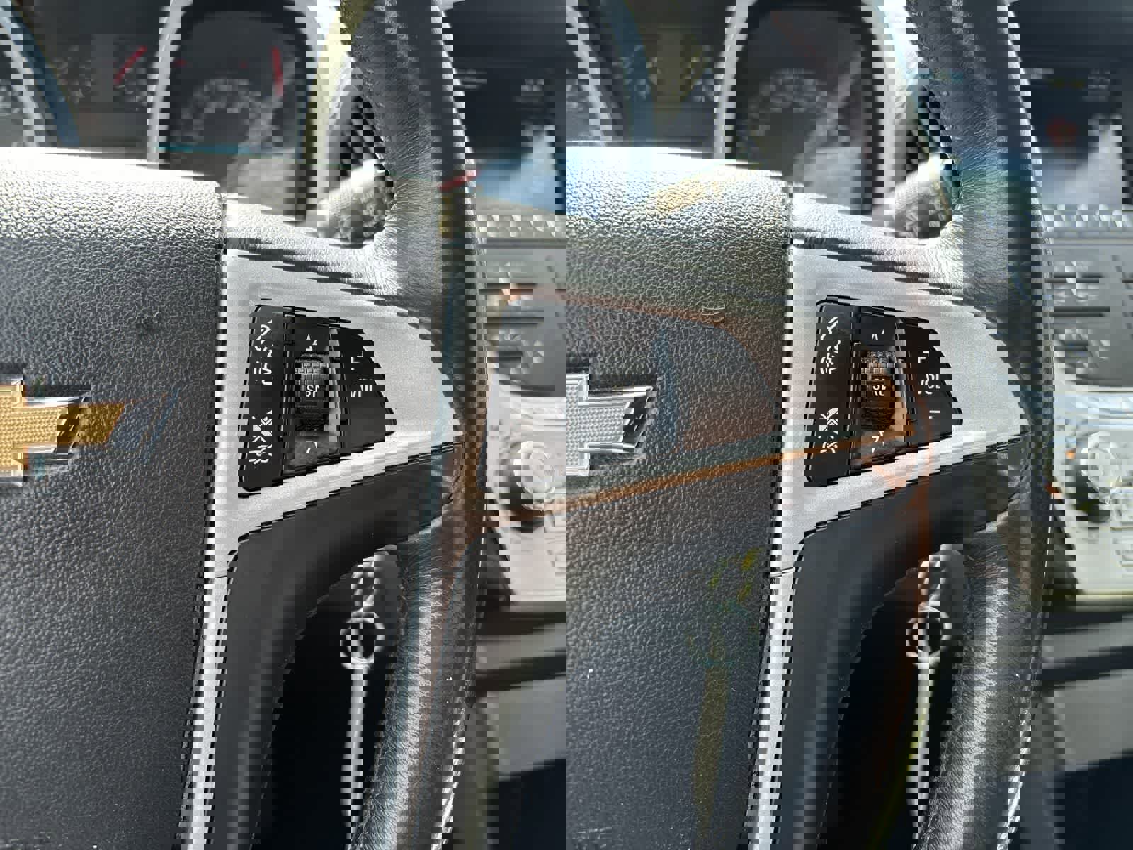 Used 2013 Chevrolet Equinox LTZ image 10