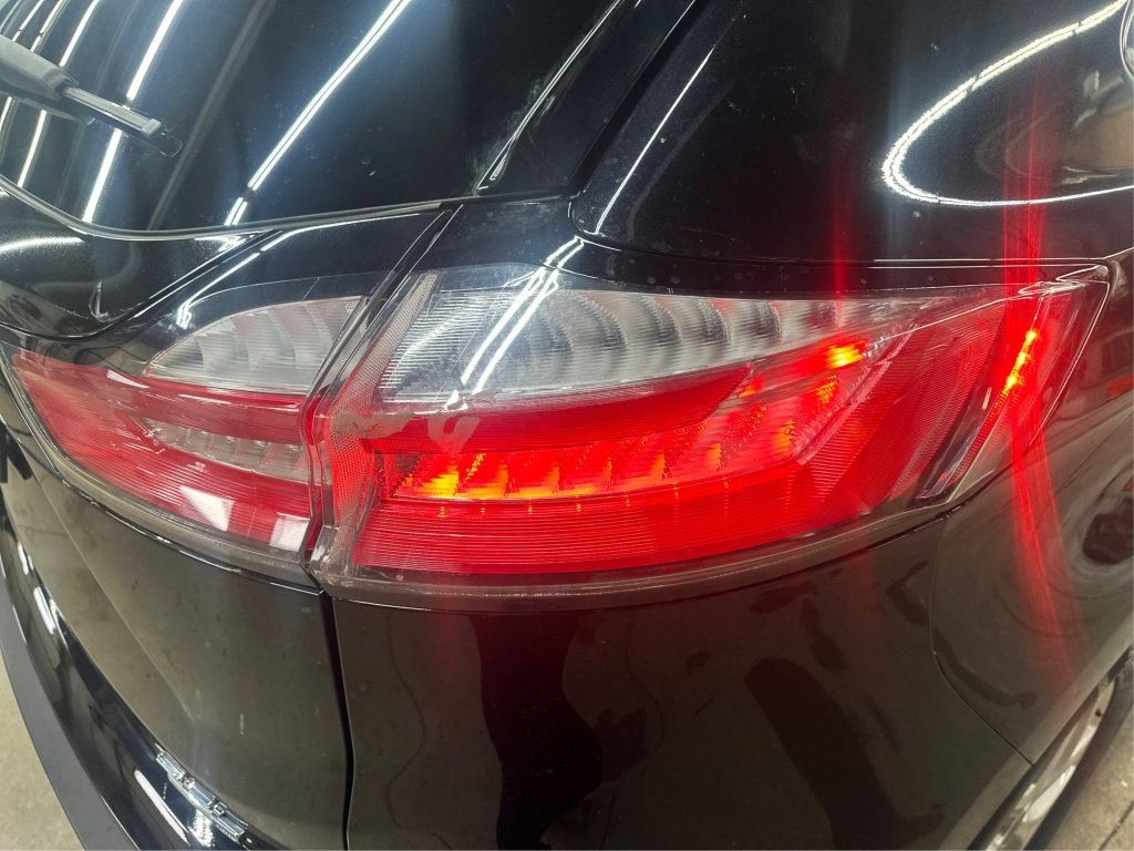 Used 2021 Ford Edge SEL w/ Convenience Package image 22