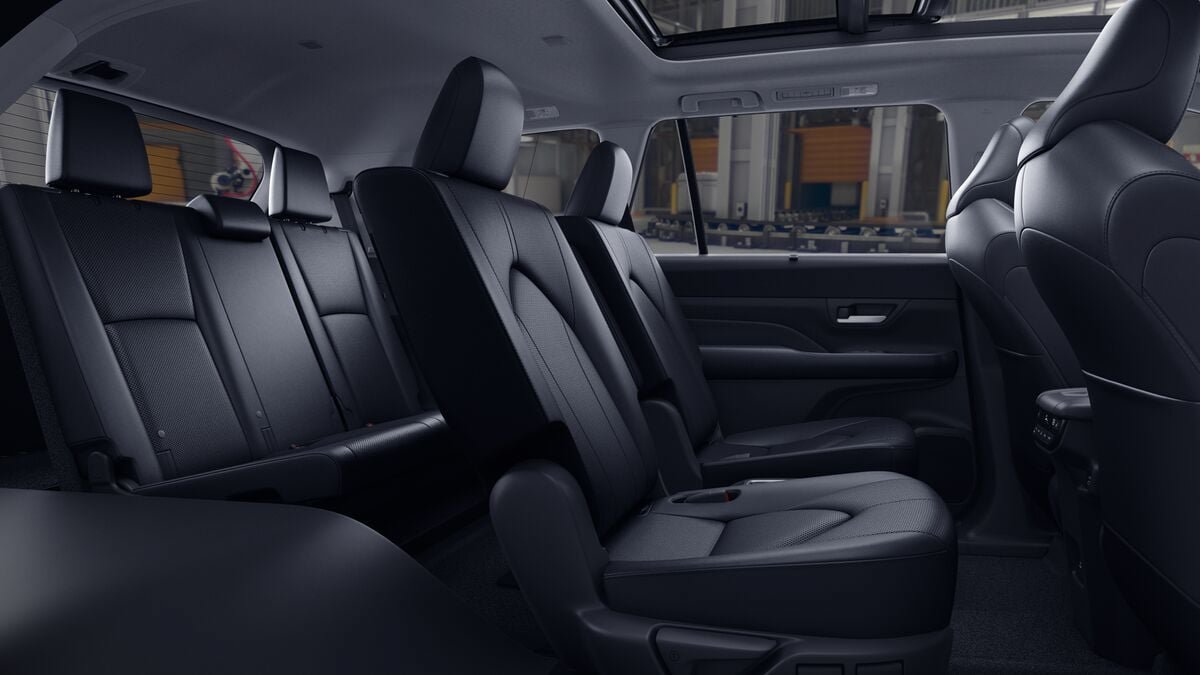 New 2026 Toyota Grand Highlander AWD Hybrid image 21
