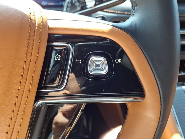 Used 2025 Lincoln Aviator Black Label AWD/4WD image 8
