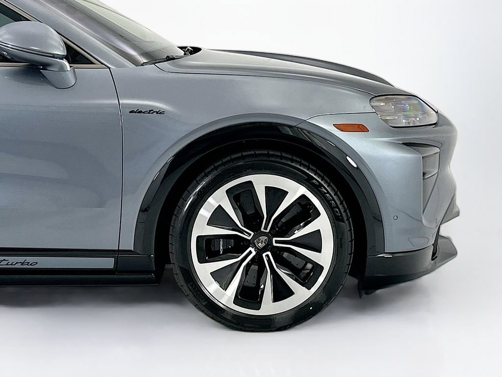 New 2026 Porsche Cayenne Turbo AWD/4WD image 11