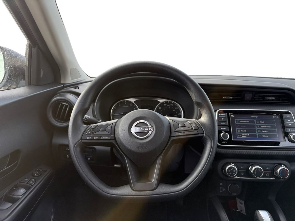 New 2025 Nissan Kicks S image 12