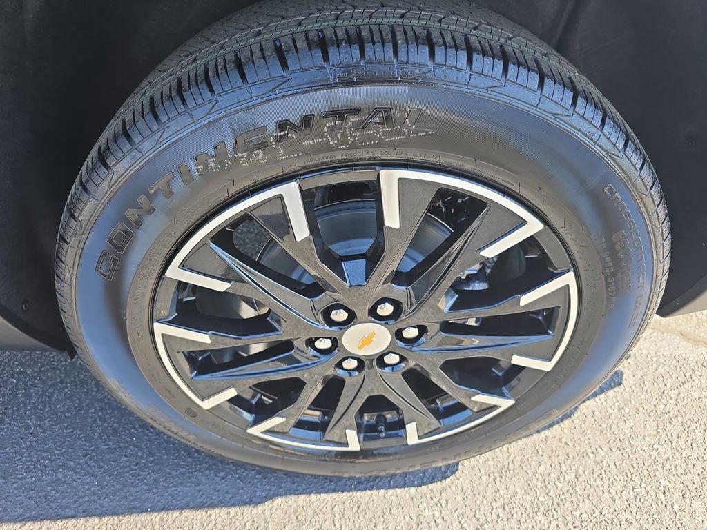 New 2026 Chevrolet Traverse LT w/ Sun and Wheel Package FWD image 35
