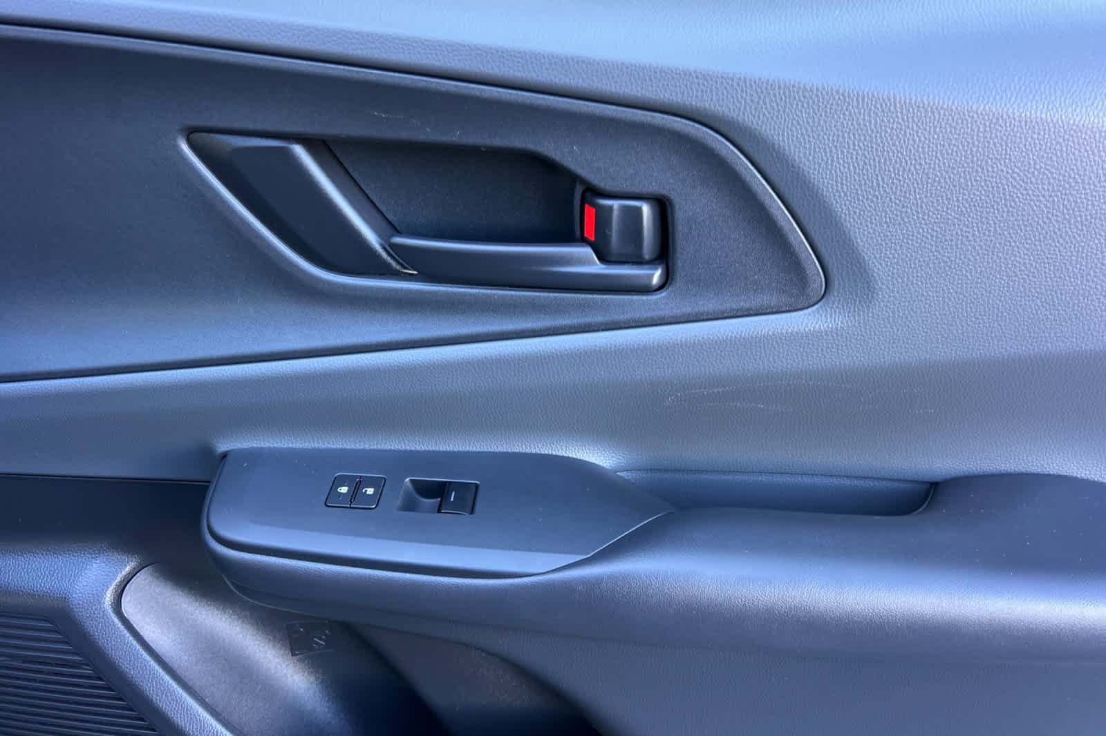 Certified 2023 Toyota Prius LE FWD image 18