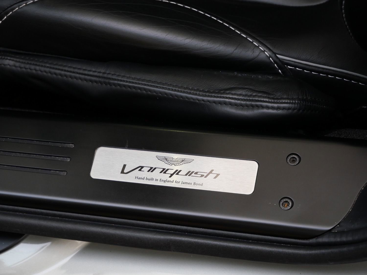 Used 2014 Aston Martin Vanquish Volante RWD image 25