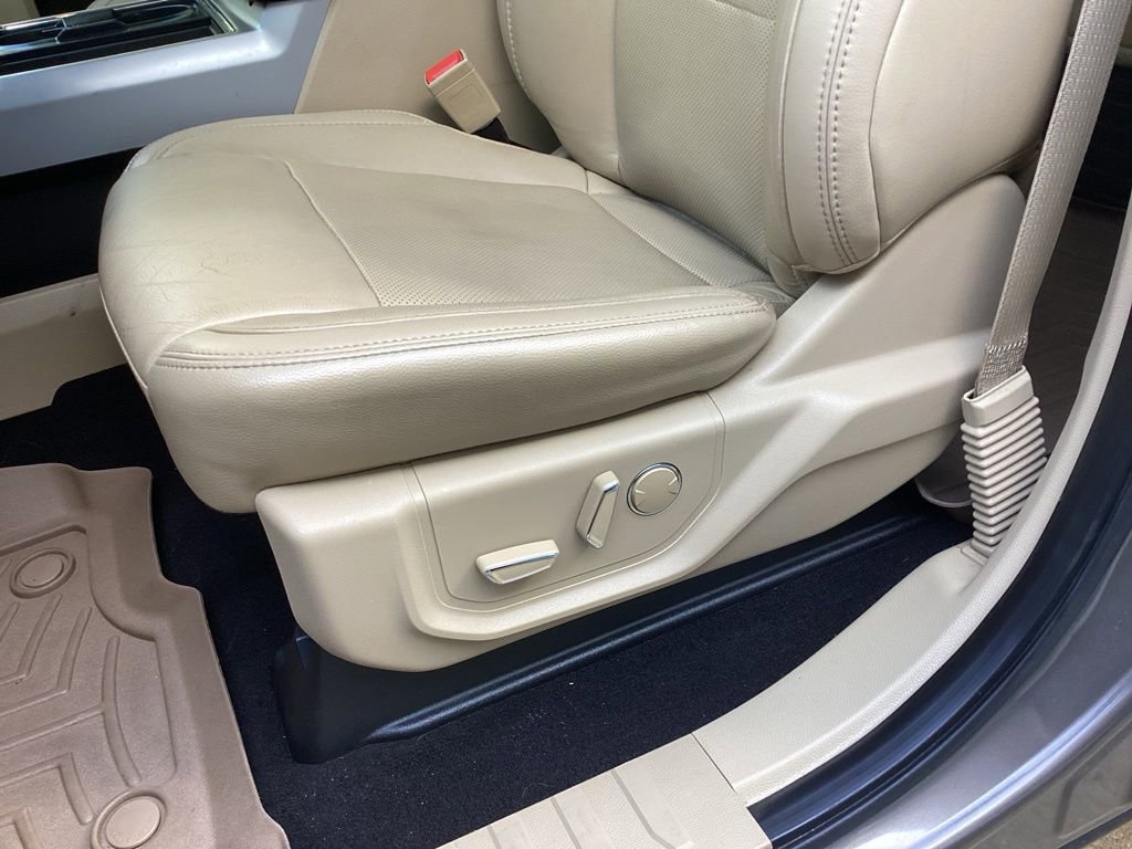 Used 2019 Ford F250 Lariat w/ Lariat Value Package AWD/4WD image 36
