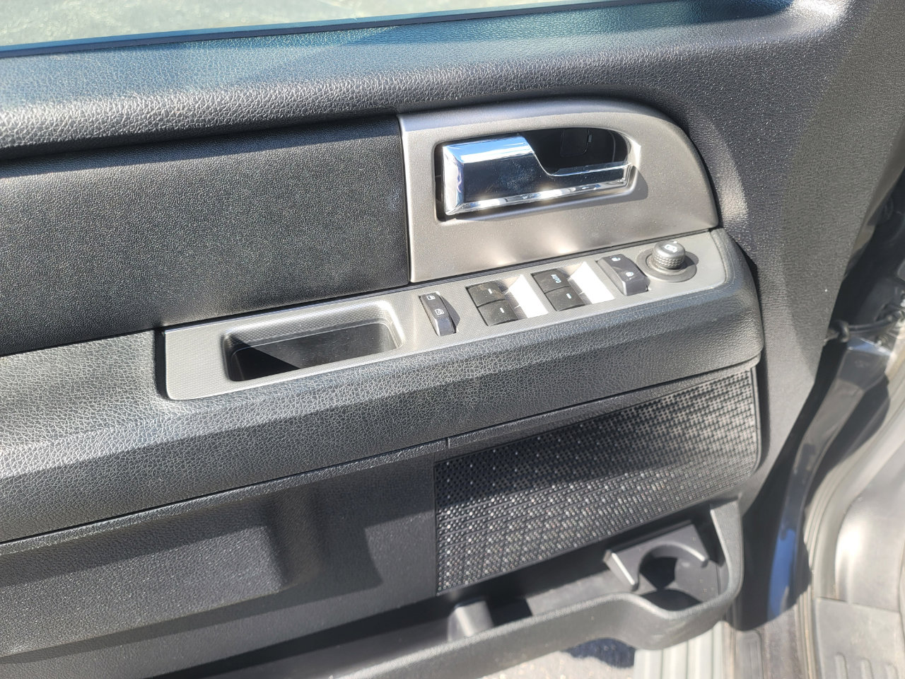 Used 2016 Ford Expedition XLT image 29
