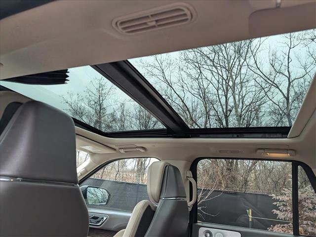 Used 2022 Lincoln Navigator Reserve image 33