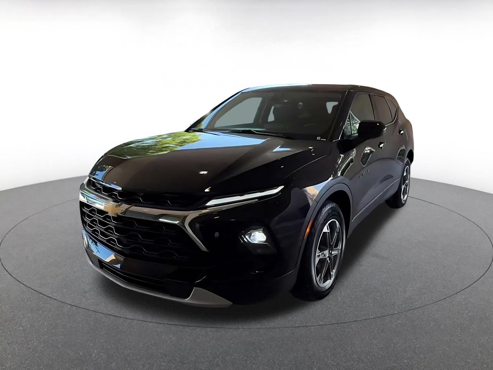 Used 2026 Chevrolet Blazer LT FWD image 6