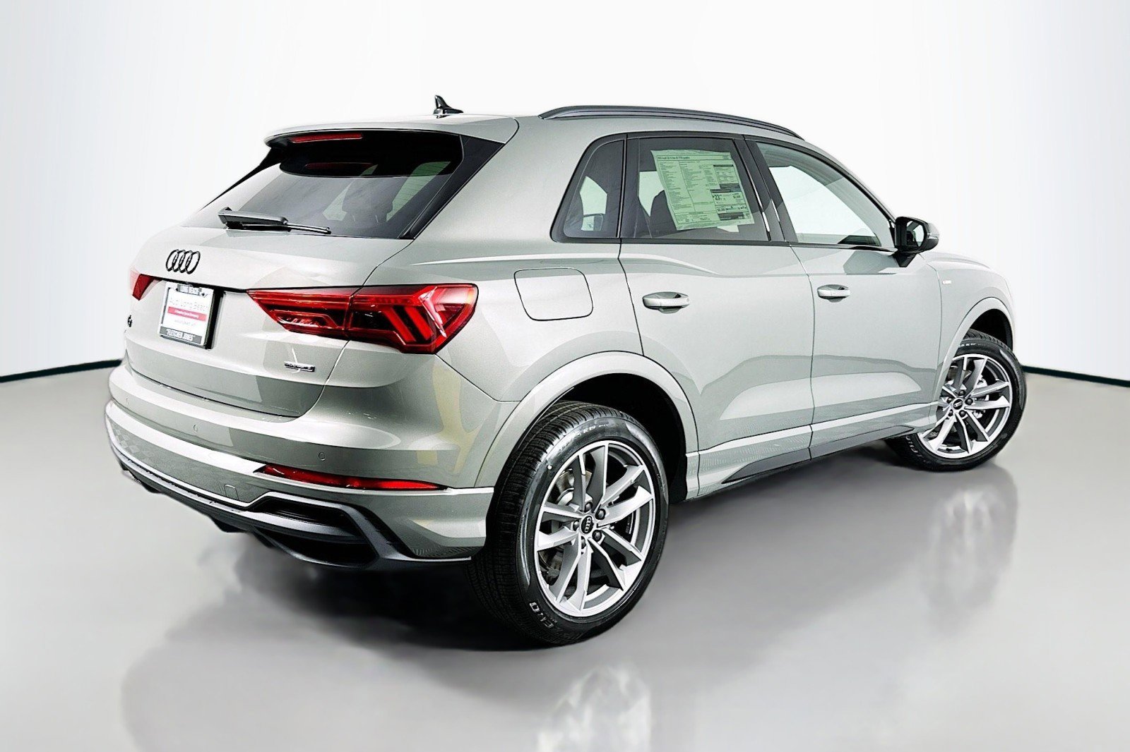 New 2025 Audi Q3 2.0T Premium image 13