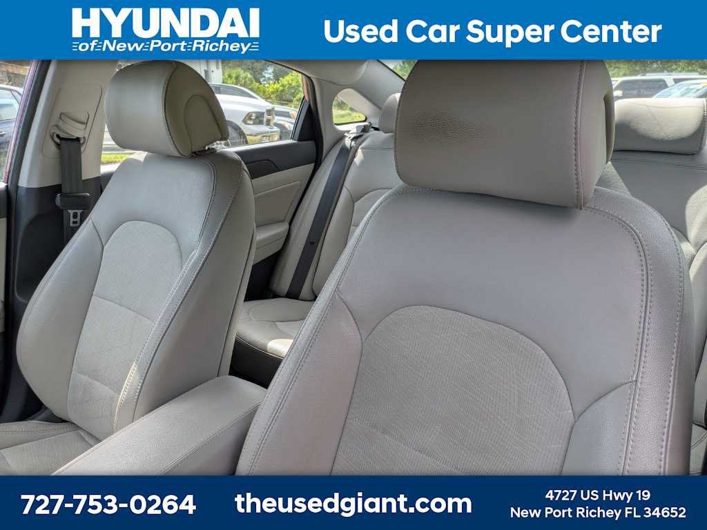 Used 2016 Hyundai Sonata Sport w/ Option Group 02 FWD image 7