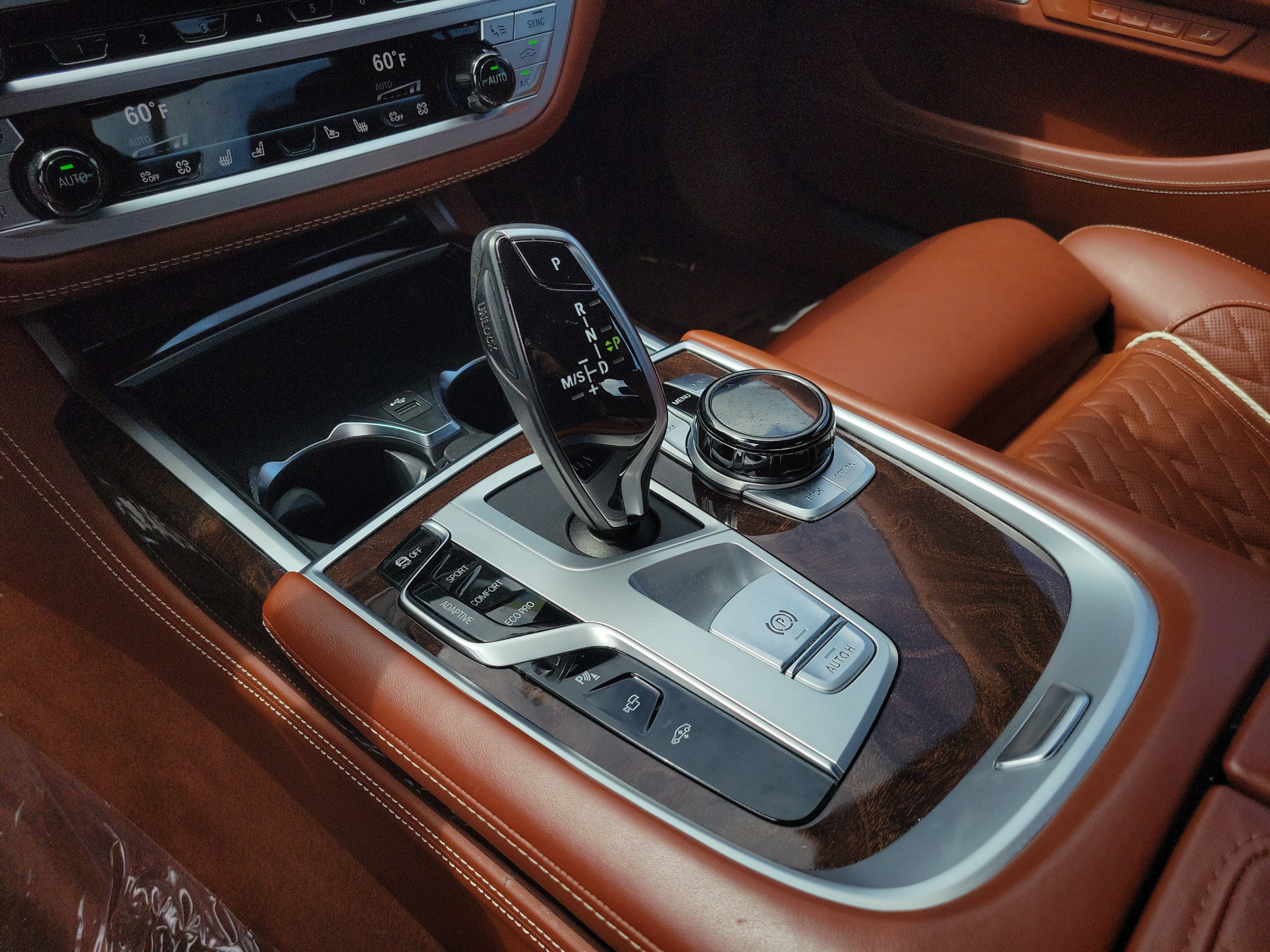 Used 2022 BMW 750i xDrive AWD/4WD image 22