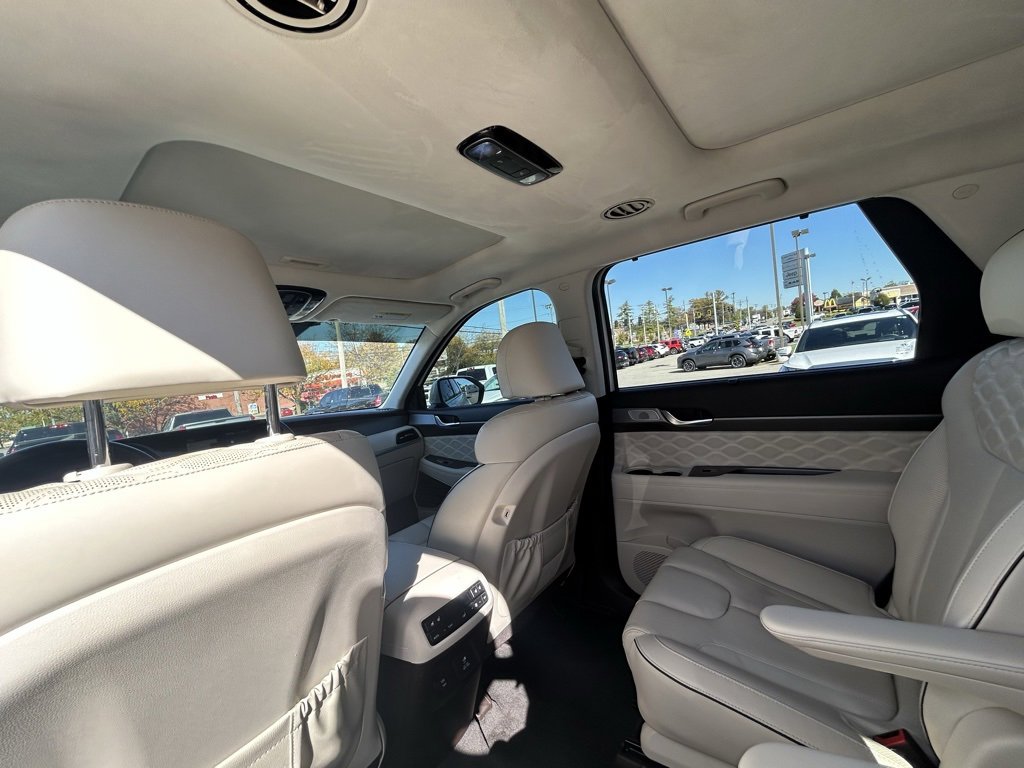 Used 2021 Hyundai Palisade Calligraphy image 28