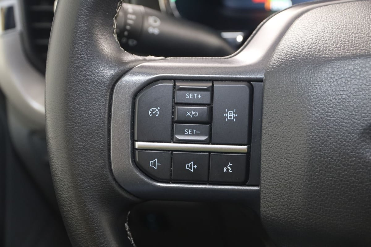 Used 2023 Ford F150 Lightning XLT AWD/4WD image 34