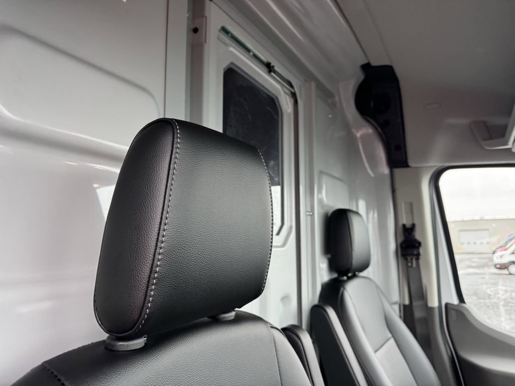 New 2026 Ford Transit 250 148 Medium Roof image 22