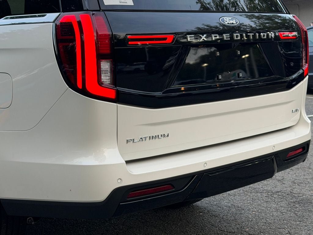 New 2027 Ford Expedition Max Platinum w/ Platinum Ultimate Package AWD/4WD image 6