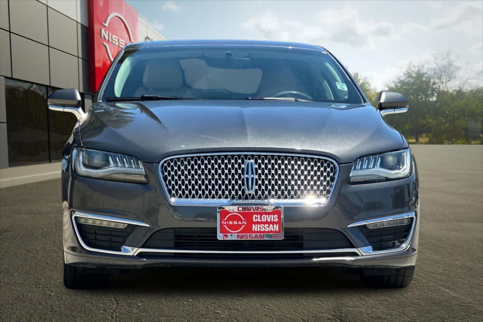 Used 2017 Lincoln MKZ Reserve FWD image 11