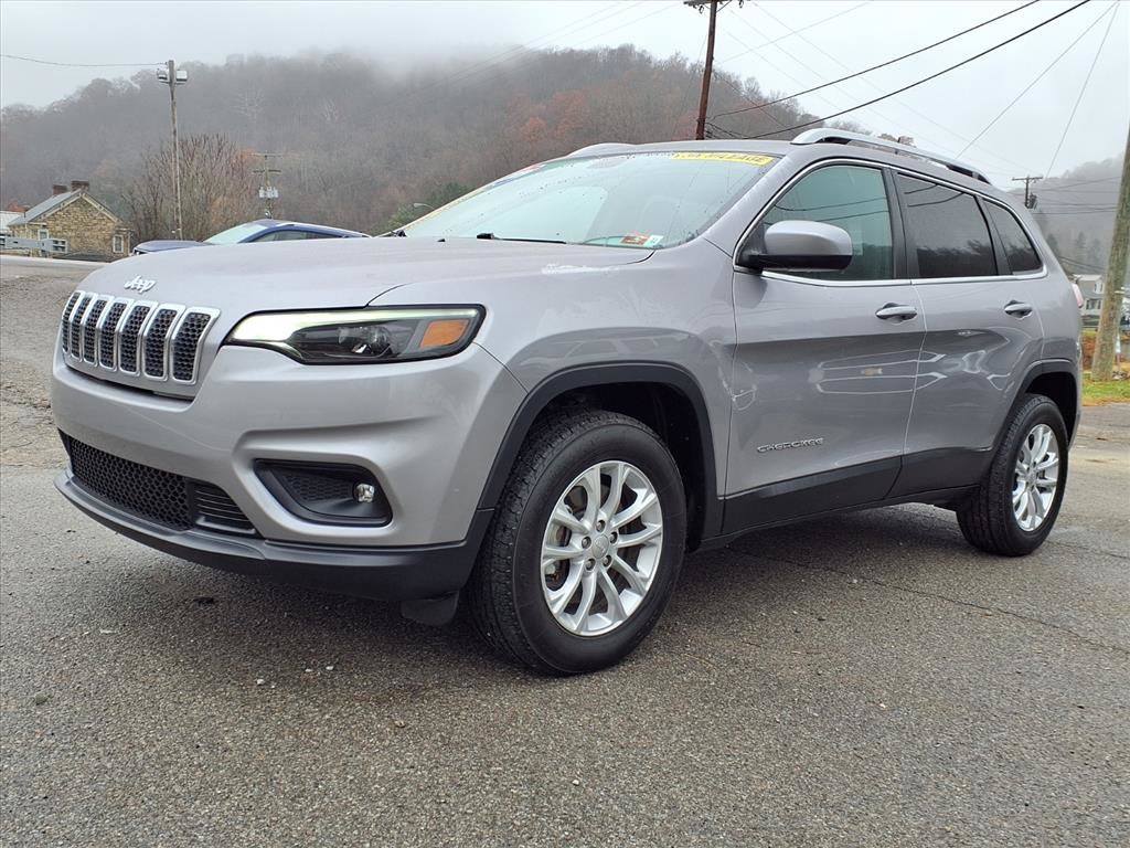 Used 2019 Jeep Cherokee Latitude w/ Popular Appearance Group