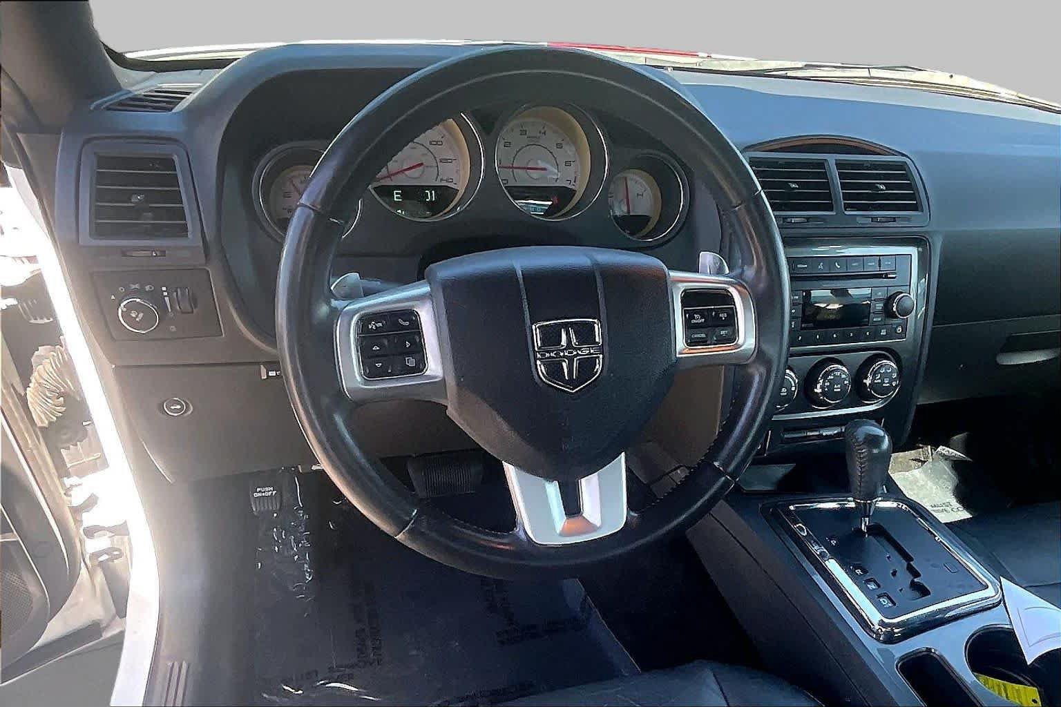 Used 2013 Dodge Challenger SXT RWD image 5