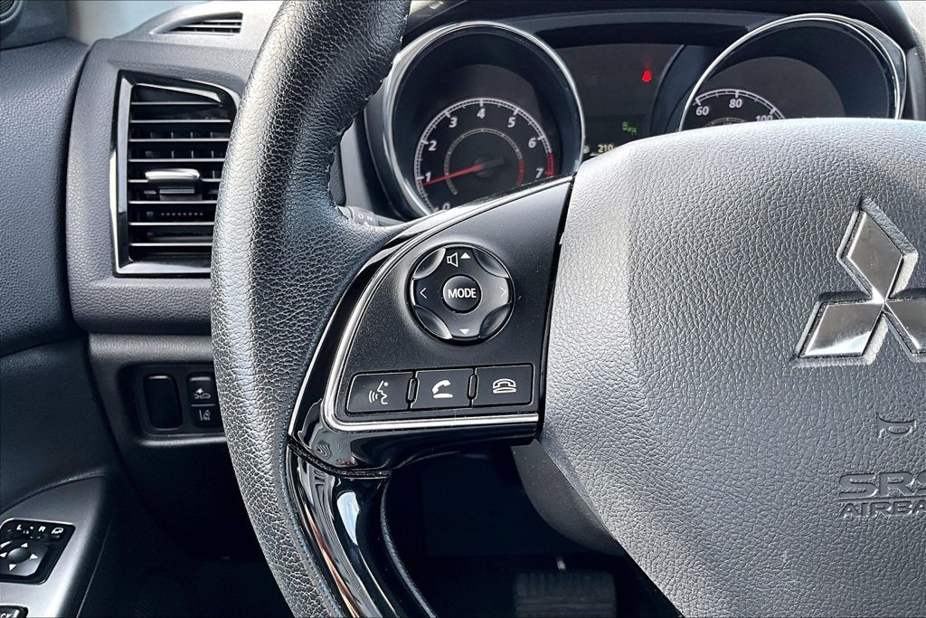 Used 2025 Mitsubishi Outlander Sport AWD image 18