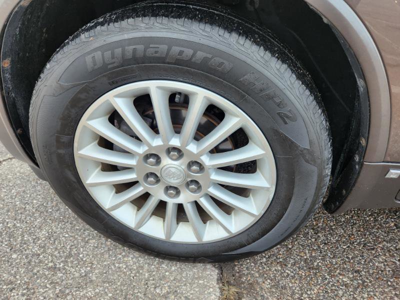 Used 2009 Buick Enclave CXL w/ Entertainment Package #3 image 36