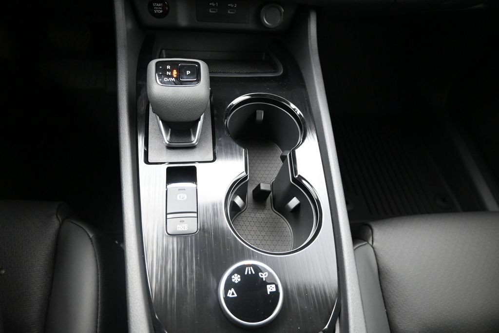 New 2026 Nissan Rogue Dark Armor AWD/4WD image 17