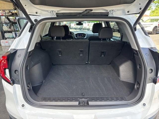 Used 2022 GMC Terrain SLE w/ Driver Convenience Package image 22